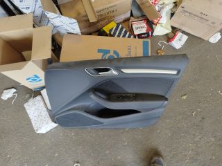 bontott AUDI A3 Jobb első Ajtó Kárpit