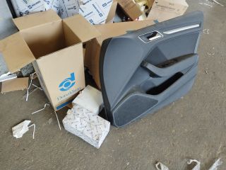 bontott AUDI A3 Jobb első Ajtó Kárpit