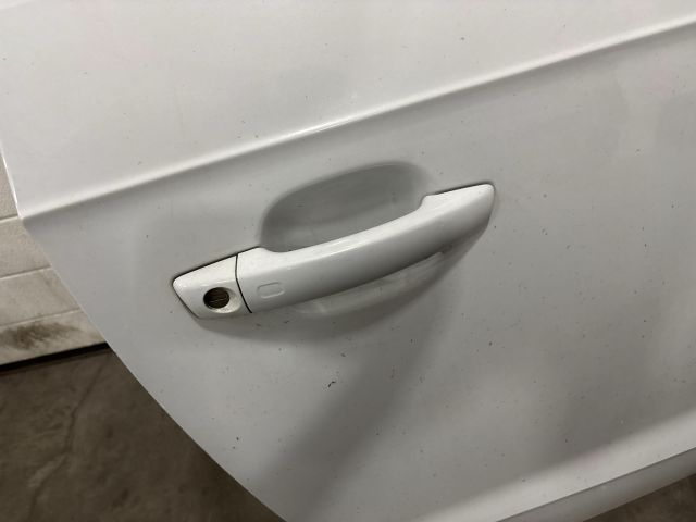 bontott AUDI A3 Jobb első Ajtó (Részeivel)