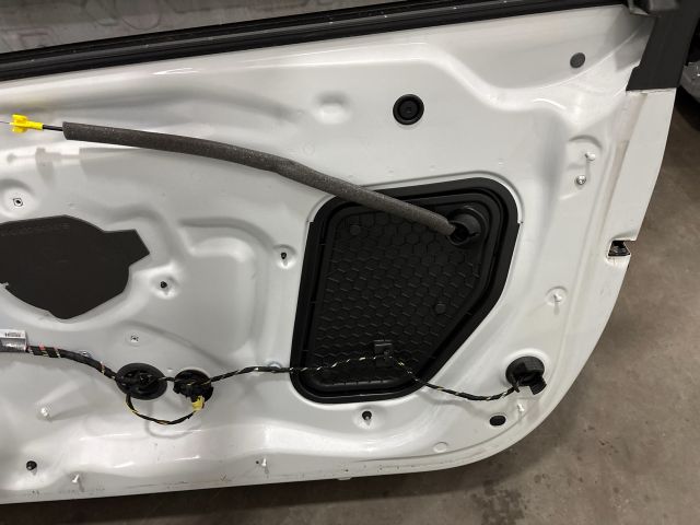 bontott AUDI A3 Jobb első Ajtó (Részeivel)