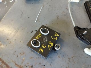 bontott AUDI A3 Jobb első Ajtó Vezérlőegység