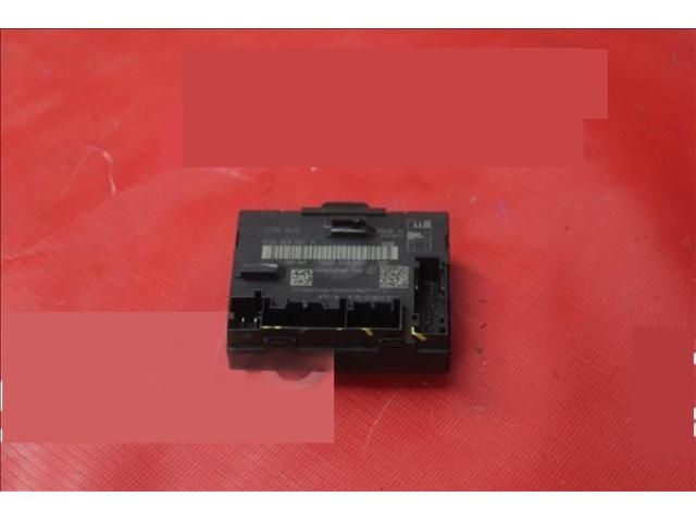 bontott AUDI A3 Jobb első Ajtó Vezérlőegység