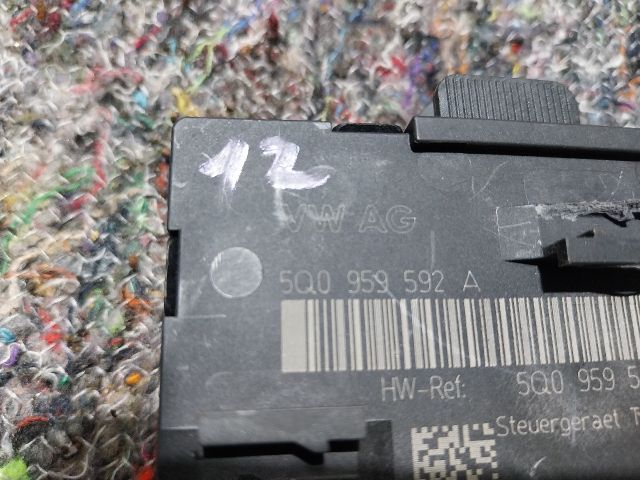 bontott AUDI A3 Jobb első Ajtó Vezérlőegység