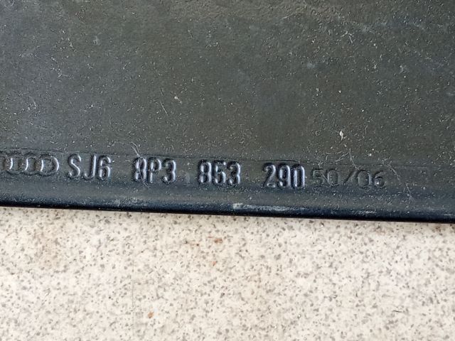 bontott AUDI A3 Jobb első Ajtókeret Burkolat