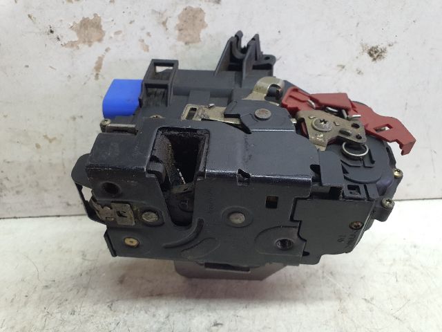 bontott AUDI A3 Jobb első Ajtózár