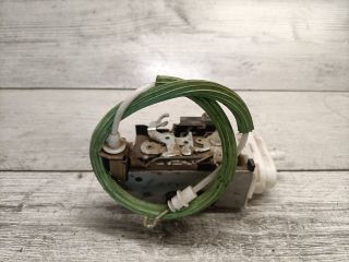 bontott AUDI A3 Jobb első Ajtózár