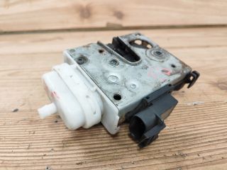 bontott AUDI A3 Jobb első Ajtózár