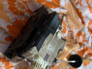 bontott AUDI A3 Jobb első Ajtózár