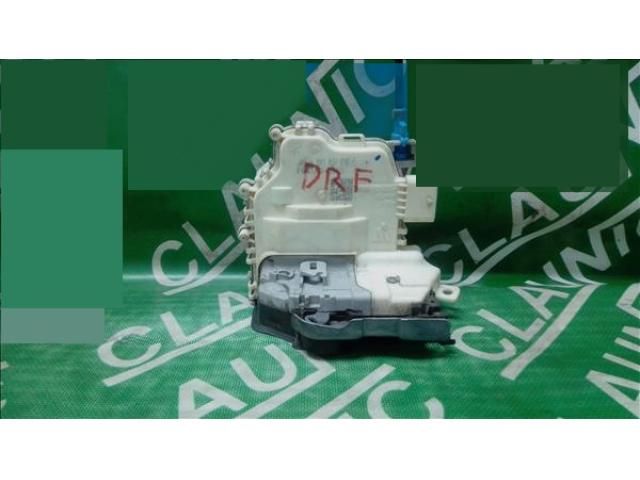 bontott AUDI A3 Jobb első Ajtózár