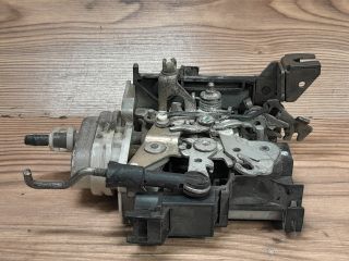 bontott AUDI A3 Jobb első Ajtózár