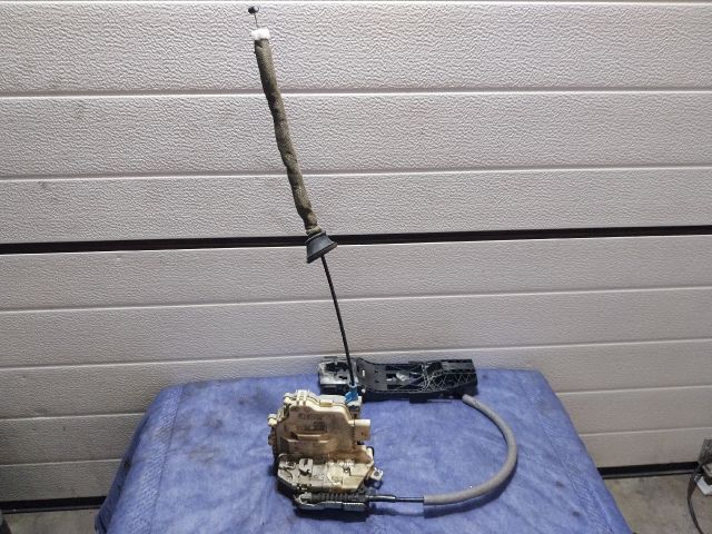 bontott AUDI A3 Jobb első Ajtózár