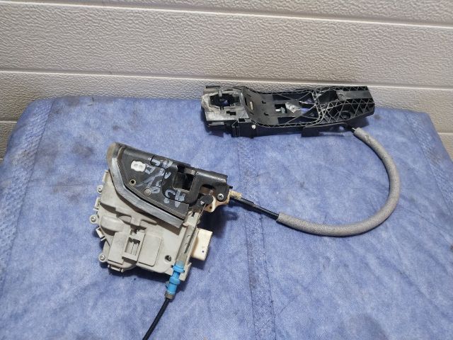 bontott AUDI A3 Jobb első Ajtózár