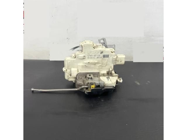 bontott AUDI A3 Jobb első Ajtózár