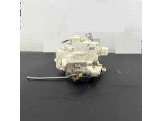 bontott AUDI A3 Jobb első Ajtózár