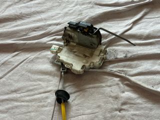 bontott AUDI A3 Jobb első Ajtózár