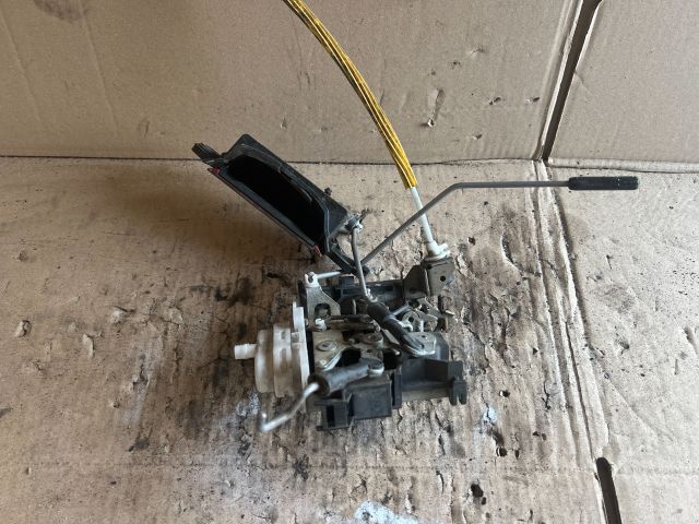 bontott AUDI A3 Jobb első Ajtózár