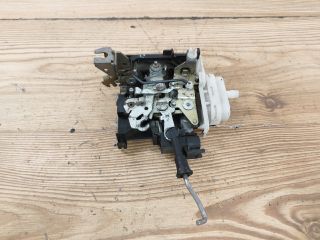 bontott AUDI A3 Jobb első Ajtózár