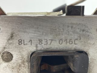 bontott AUDI A3 Jobb első Ajtózár