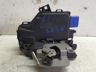 bontott AUDI A3 Jobb első Ajtózár