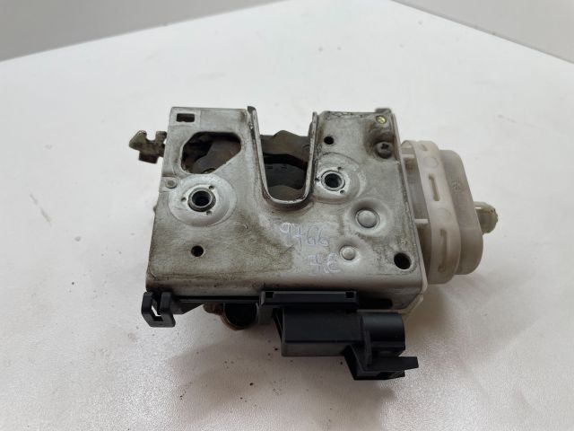 bontott AUDI A3 Jobb első Ajtózár