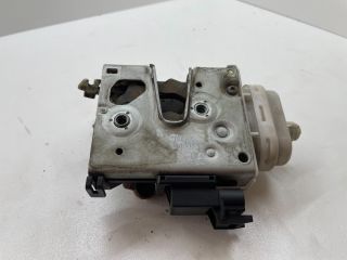 bontott AUDI A3 Jobb első Ajtózár