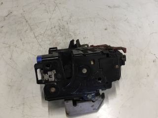 bontott AUDI A3 Jobb első Ajtózár