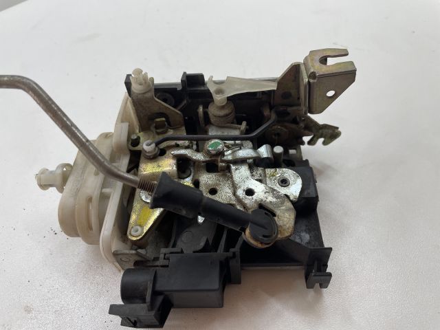 bontott AUDI A3 Jobb első Ajtózár