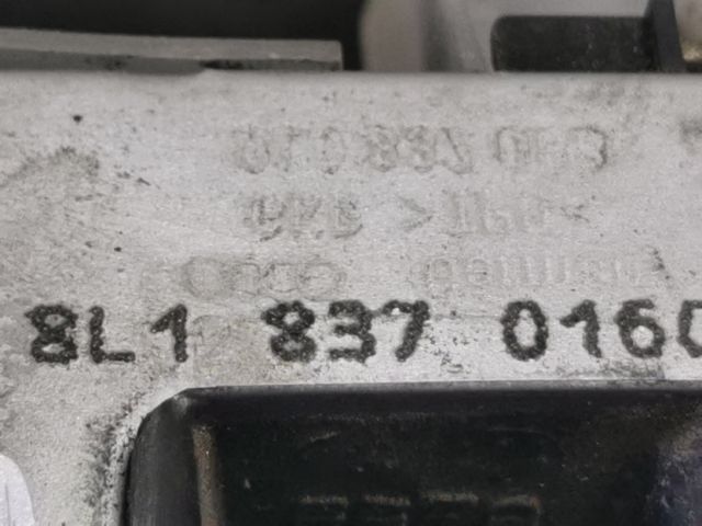 bontott AUDI A3 Jobb első Ajtózár