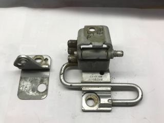 bontott AUDI A3 Jobb első Alsó Zsanér