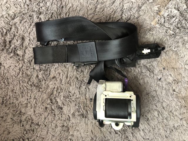 bontott AUDI A3 Jobb első Biztonsági Öv