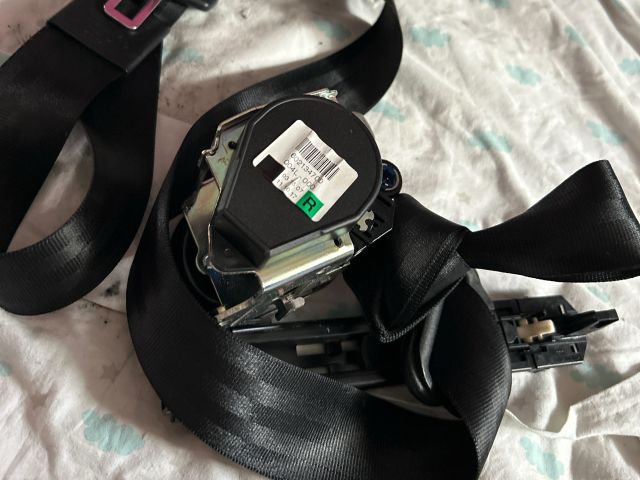 bontott AUDI A3 Jobb első Biztonsági Öv