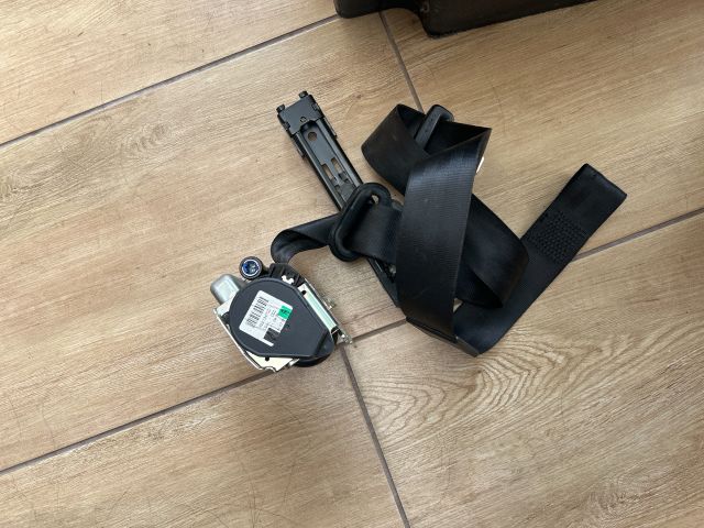 bontott AUDI A3 Jobb első Biztonsági Öv