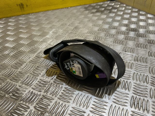 bontott AUDI A3 Jobb első Biztonsági Öv