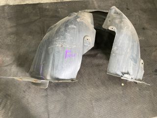 bontott AUDI A3 Jobb első Dobbetét (Kerékjárati, Műanyag)