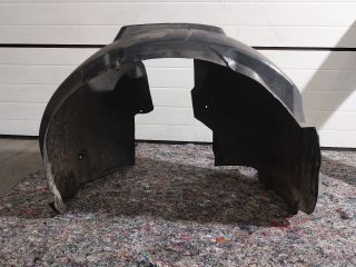 bontott AUDI A3 Jobb első Első Dobbetét (Kerékjárati, Műanyag)