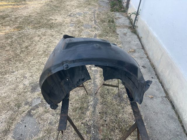 bontott AUDI A3 Jobb első Első Dobbetét (Kerékjárati, Műanyag)