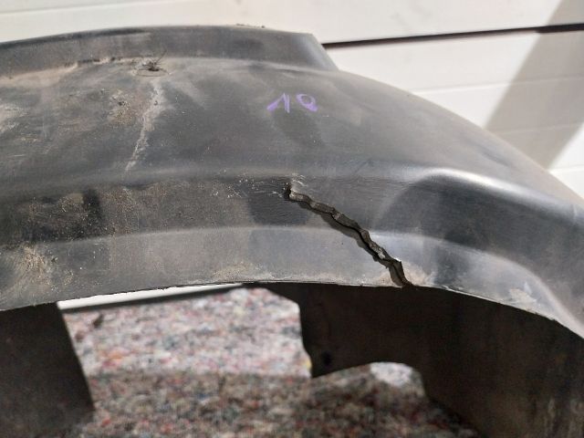 bontott AUDI A3 Jobb első Első Dobbetét (Kerékjárati, Műanyag)