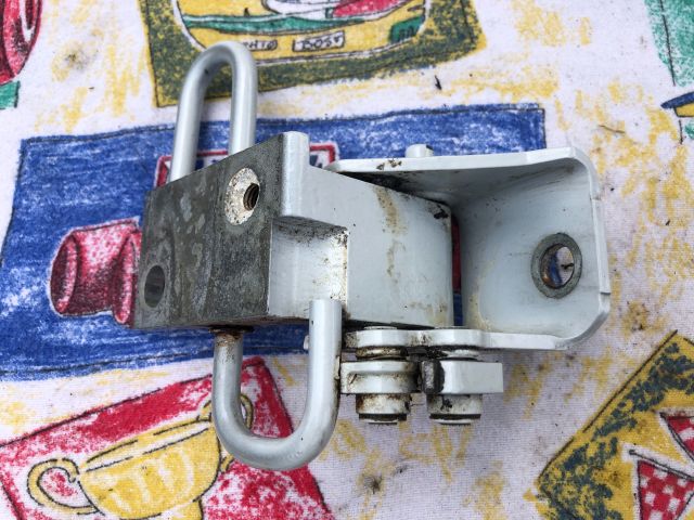 bontott AUDI A3 Jobb első Felső Zsanér