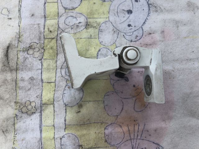 bontott AUDI A3 Jobb első Felső Zsanér