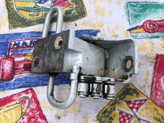 bontott AUDI A3 Jobb első Felső Zsanér