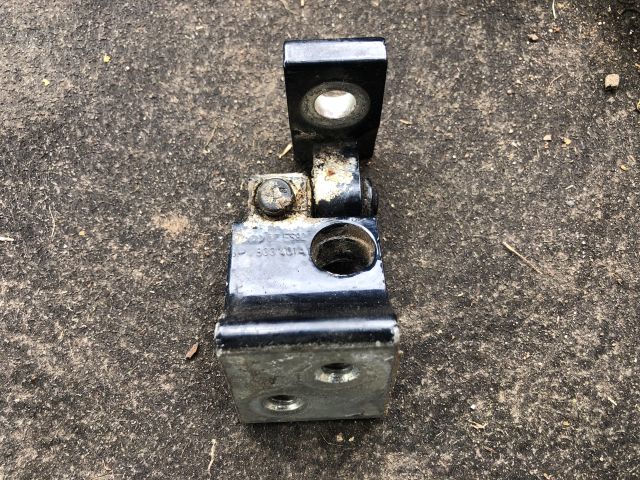 bontott AUDI A3 Jobb első Felső Zsanér