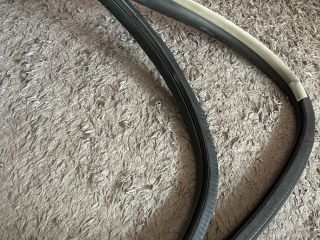 bontott AUDI A3 Jobb első Gumikéder