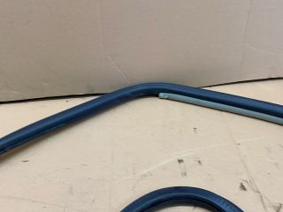 bontott AUDI A3 Jobb első Gumikéder