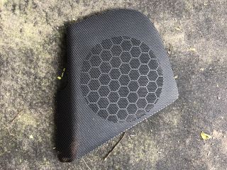 bontott AUDI A3 Jobb első Hangszóró Burkolat