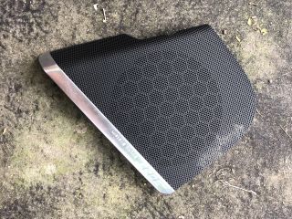 bontott AUDI A3 Jobb első Hangszóró Burkolat