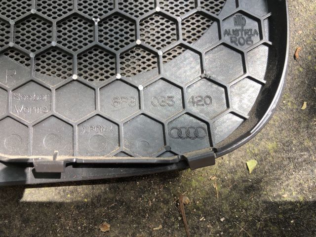 bontott AUDI A3 Jobb első Hangszóró Burkolat