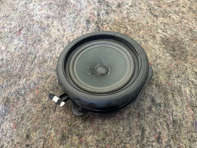 bontott AUDI A3 Jobb első Hangszóró