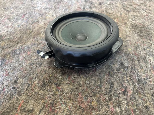 bontott AUDI A3 Jobb első Hangszóró