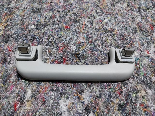 bontott AUDI A3 Jobb első Kapaszkodó (Felső)