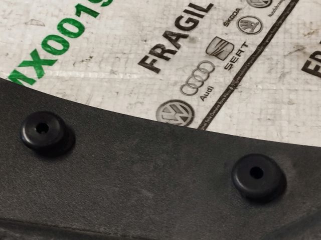 bontott AUDI A3 Jobb első Koptató